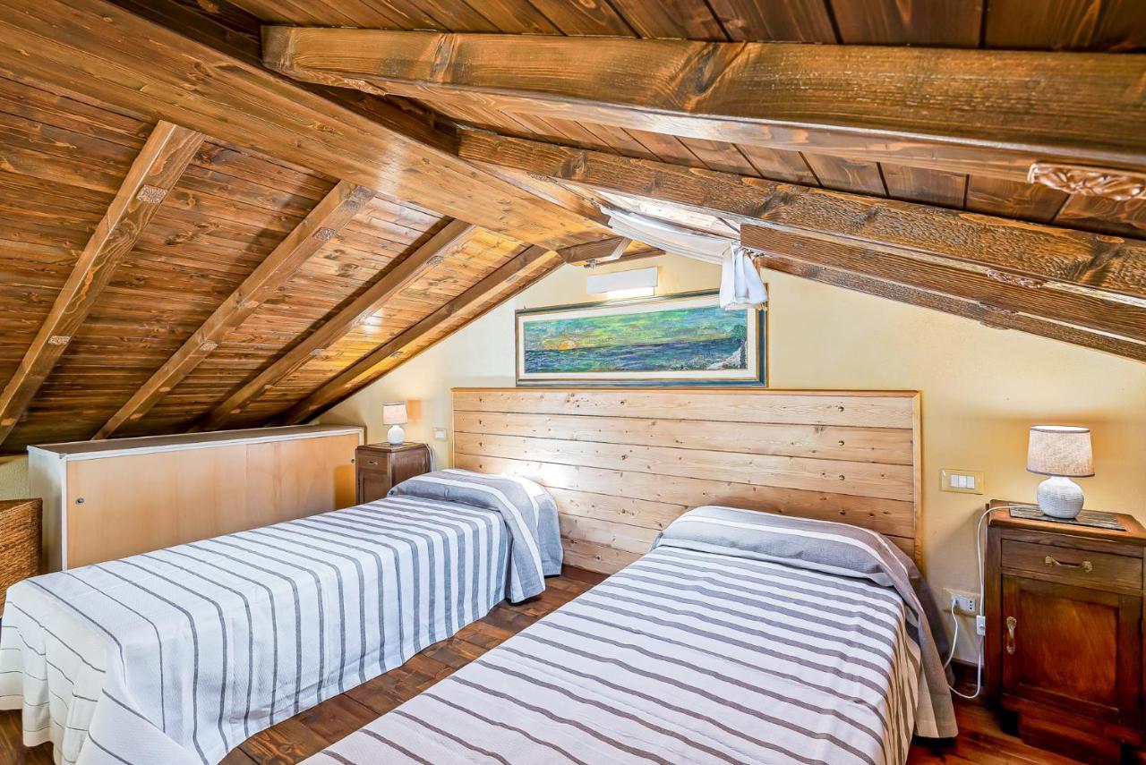 Casa Vacanze Ester ポルヴェラーラ エクステリア 写真