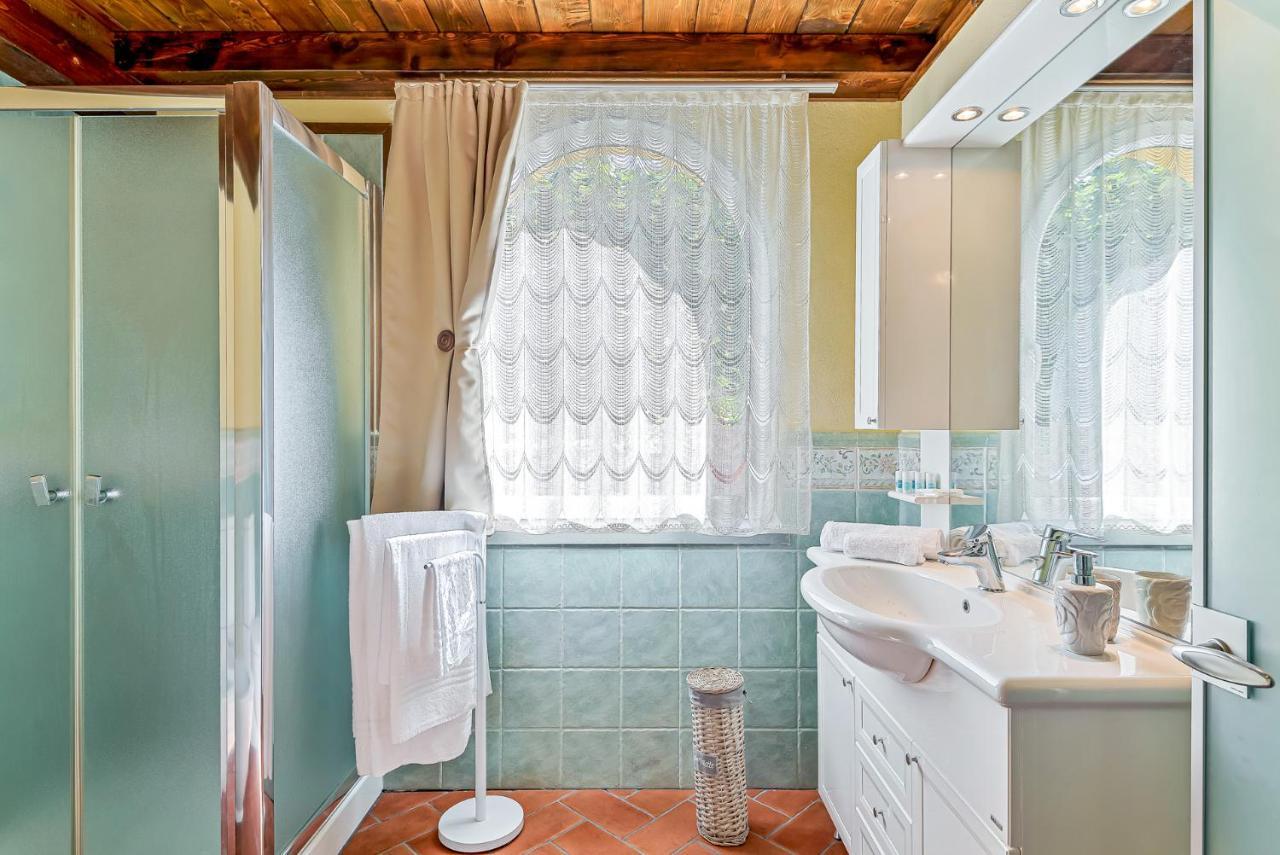 Casa Vacanze Ester ポルヴェラーラ エクステリア 写真